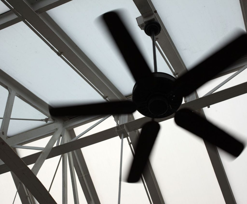 5 Most Common Cons of Ceiling Fans