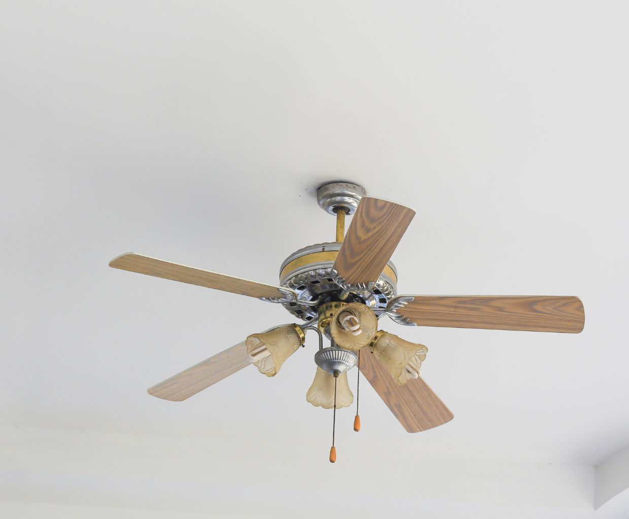 Do Ceiling Fans Reduce Radon? Find it Out Here